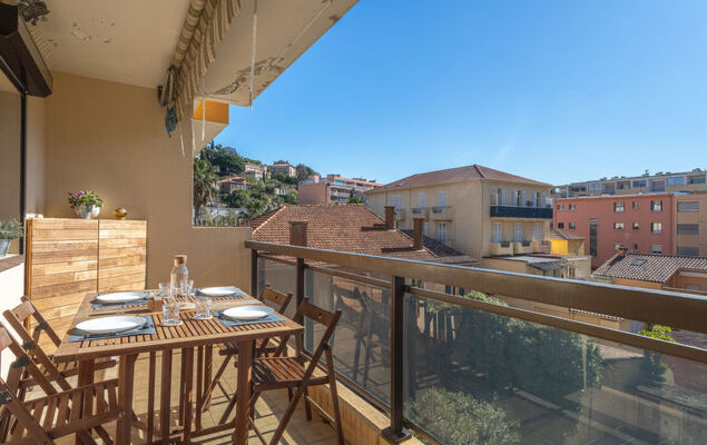 Saint James - Photo 1